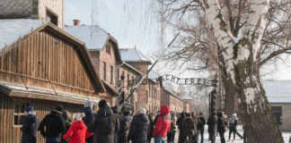 Auschwitz-Birkenau Tour - ważna i trudna lekcja historii