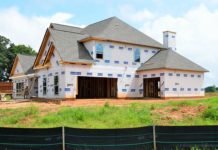 Samodzielne budowanie domu – czy to dobra decyzja?